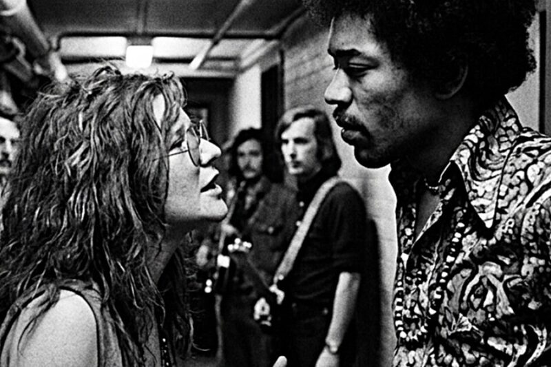 Jimi Hendrix Said Janis Joplin Was Trying Too Hard — Then She Took the Stage and Proved Him Wrong D