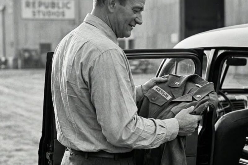 John Wayne Kept An Army Uniform For 38 Years That He Never Wore—What His Son Discovered was a secret D
