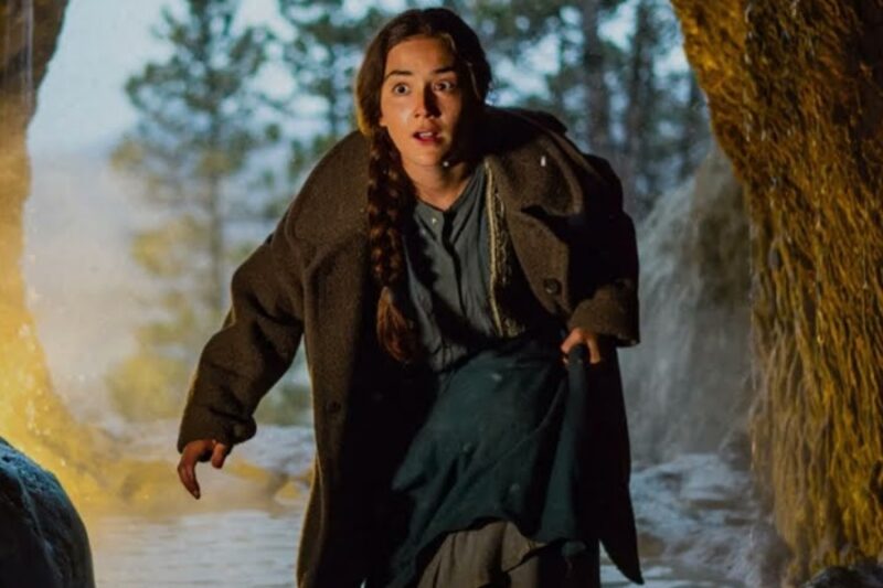 Kicked Out in October, She Found a Cave With Warm Water — The Blizzard Made It Everyone’s Refuge