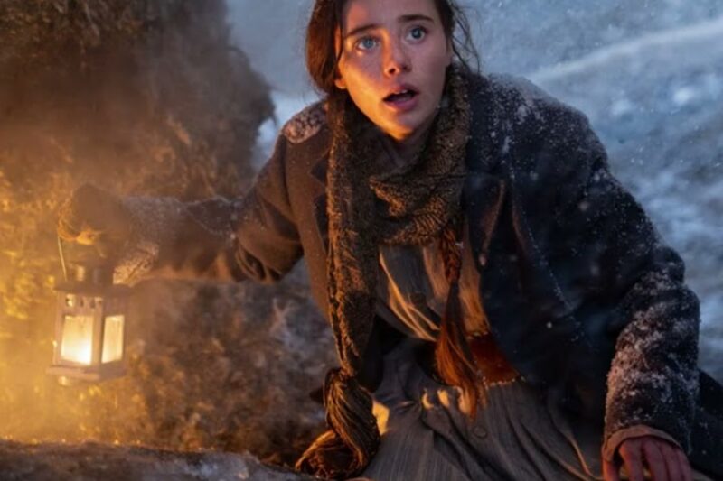 Thrown Out Looking For Safety, She Crawled in a Hillside Cave—It Was 70°F Inside In the Worst Winter