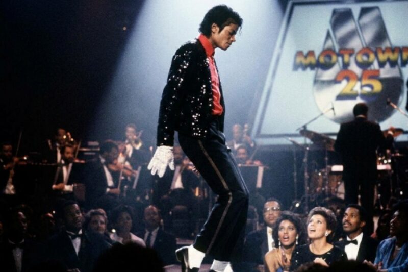 The Silence of the Pasadena Stage: Don Mischer and Michael Jackson’s Defiant Revolution