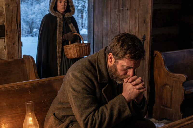He Fell to His Knees on Christmas Begging “Help Me” — She Walked Into As An Answer He Never Expected 