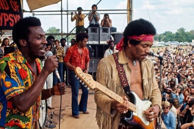 Mystery Guitarist Crashes Jimmy Cliff’s Concert When Crowd Realizes It’s JIMI HENDRIX Magic Happens D