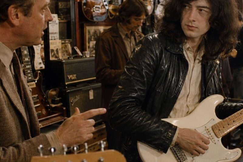 Guitar Store Owner Told Jimmy Page “You’re Holding It WRONG” — Then He Played Purple Haze D