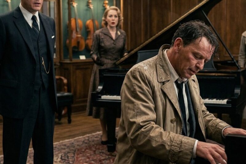 Store Owner Said “Don’t Touch The Piano”—Frank Sinatra Played Anyway, And Left Them Frozen D