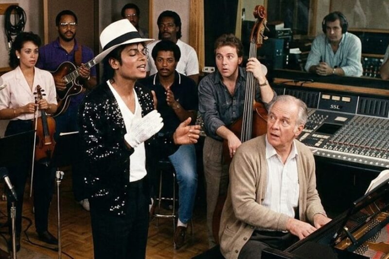 The Day Michael Jackson Silenced a Room Full of Trained Musicians D