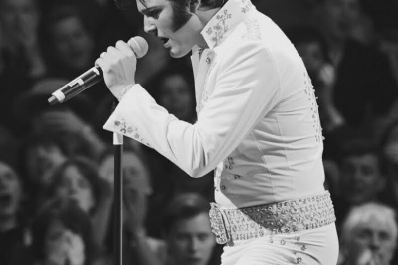 Elvis’s fever almost KILLED him — instead it created his greatest PERFORMANCE D