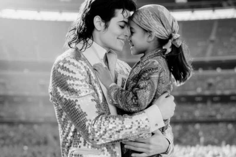 Michael Jackson STOPPED entire Wembley concert for dying fan – what happened next is INCREDIBLE 