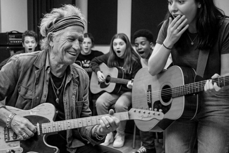 Show Us What You’ve Got, Mr. Richards’—Guitar Teacher Didn’t Know She Was Talking To KEITH RICHARDS