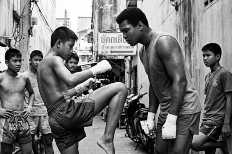 Muhammad Ali Joined Muay Thai Teens in Alley — They Taught Ali A Secret Move… jj