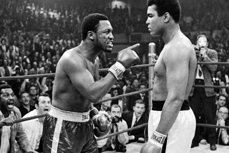 Undefeated Champion Joe Frazier Was ANGRY Towards Muhammad Ali — Crowd Thought Ali Was “Finished” JJ